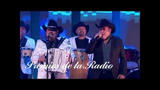 Ramón Ayala Ricky Y Beto quotUn Puño De Tierraquot Premios De La Radio 2017 [upl. by Fabiola]