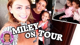 MILEY ON TOUR  ÜBERNACHTUNG MIT IHREN MÄDELS  Vlog MILEYS WELT [upl. by Maitilde]