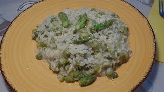 RISOTTO AGLI ASPARAGI DELIZIOSO  Ricetta facile [upl. by Yttig]