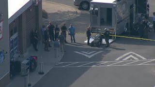 Robot heads into Jeffersontown Kroger to investigate suspicious package [upl. by Anelak]