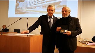 Montpellier  Larchitecte François Fontès décoré de la médaille de la Ville [upl. by Kcirrem]