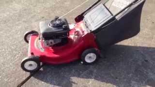 Murray 21quot Convertible Mulcher Mower with Briggs and Stratton 45 HP Quantum Engine [upl. by Ecinnej]