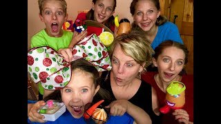 Family Unboxing Room Learn English Words with Sign Post Kids Squishy Food [upl. by Nedap223]