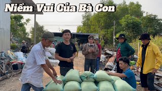 Thuận Gòm mang niềm vui TếT đến bà con nghèo ở vùng quê [upl. by Asillim]