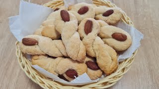 Intorchiate pugliesi TARALLI DOLCI TIPICI PUGLIESI facili veloci e con pochi ingredienti [upl. by Ridglea]