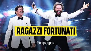 Sanremo 2022 Gianni Morandi e Jovanotti due ragazzi fortunati il medley infiamma l’Ariston [upl. by Keiryt]