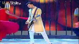 Insha Ji Utho By Atif Aslam in Lux Style Awards 2013  Aadeez Palace [upl. by Minda]