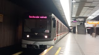 Metro B Smíchovské nádraží [upl. by Lebam]