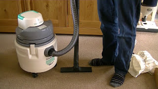 Electrolux Aqualux Super 1000 Wet amp Dry Vacuum Cleaner Unboxing amp First Look [upl. by Sevart]