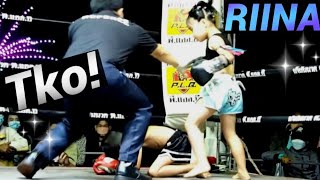 RIINAGirlรีนะอัดผู้ชายเบาๆTkoムエタイMuaythai fight衝撃！回転キック炸裂！ [upl. by Angadresma]