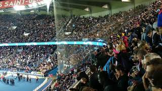 PSG NAPOLI 22  Settore ospiti scatenato allintervallo canta quotSIAM SEMPRE QUIquot [upl. by Cami]