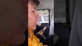 Can You Do Vape Tricks vapelife vapetricks hood raw bobmarley coileray playboicarti carti [upl. by Imoyaba756]