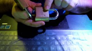 New quick way to open a masterlock 175 without a pick or decoder [upl. by Blackstock]