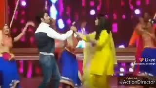 Sharad Malhotra ❤ Kratika sengar dance  😍 performance  🏆 Award function 🎶☔🌹 [upl. by Kyre252]