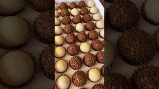 Como Montar 50 Caixinhas de Brigadeiro Gourmet em Pouco Tempo rendaextra confeitaria brigadeiro [upl. by Eyde]