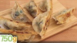 Recette de Raviolis chinois grillés à la poêle  750g [upl. by Hesther379]