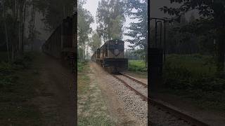 Furious mail train ytshorts vairalvideo trending bdrailway [upl. by Onailerua]