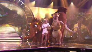 Helene Fischer und Otto Waalkes als Faultier Sid mit Ensemble Musical  Ice Age Live  ZDF HD [upl. by Issac]