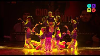 Bollywood Mash Up Dance on Aga Bai Hadippa by Lady Shri Ram College Students Mood Indigo 2019 [upl. by Narmak21]