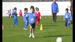 Bambini che giocano a calcio [upl. by Nevuer]