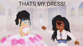 She STOLE my prom dress in Royale High [upl. by Morven605]