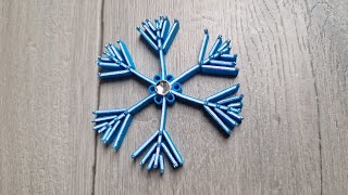 DIY  Schneeflocke aus Papier basteln  Quilling [upl. by Leahcin]