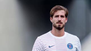 Kevin Trapp privat Ertrappt SO heiß ist seine Verlobte [upl. by Anilam270]