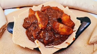 ድንች በስጋ ቀይ ወጥ አሰራር ethiopian food beef meat with potato stew recipe [upl. by Araminta]