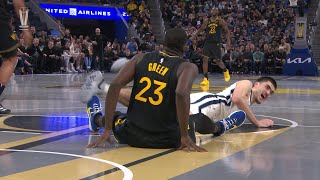 Draymond Green hooks Zach Edeys leg under his arm 😳 [upl. by Aidnyl]