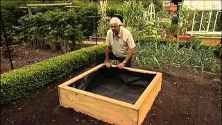 Harrod Horticultural Wooden Raised Beds amp Liners [upl. by Yanaj126]