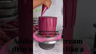 Oh yes that is a buttercream drip Amazing way to add some flair to your cakes viralvideo cake [upl. by Bein]