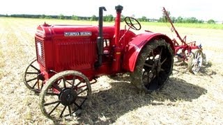 1935 McCormick Deering Model 1020 Vintage Tractor  Ferme Cormier Assomption Quebec [upl. by Leryt872]