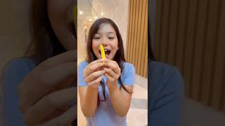 Ela ama comer frutas 🍌😅 posso comer shorts comedy funny viralvideo [upl. by Netty]