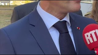 Un professeur devant chaque classe à la rentrée  quotOuiquot répond Emmanuel Macron [upl. by Nylirem]