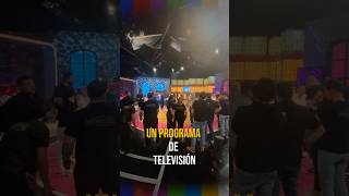 ¿SABES CUÁNTAS PERSONAS TRABAJAN EN UN PROGRAMA DE TV📺 [upl. by Novyart]