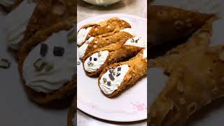 EASY CANNOLI RECIPE  HOW TO MAKE CANNOLI [upl. by Elaweda]