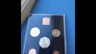 The Historic 1971 British Royal Mint Coin set Queen Elizabeth II [upl. by Aeikan]