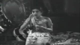 Toote Umeed Jab Apni Song  Old Hindi Classic Song  Amrit Manthan 1934  Shanta Apte Song [upl. by Hardi114]