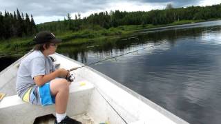 pêche au brochet dans la réserve rougematawin [upl. by Leod]