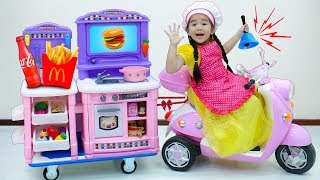 Suri Pretend Play Cooking Magic Giant Fast Food with her Food Truck Toy [upl. by Candice]