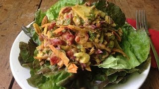 Rotkohlsalat mit CurryBananendressing  Rohes Hauptgericht [upl. by Roz]