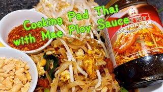 Cooking Pad Thai with Mae Ploy Sauce [upl. by Dafna939]