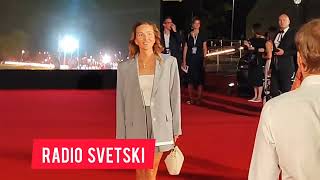 Jelena Djokovic u minjaku stigla na otvaranje Sava centra [upl. by Eserehc]