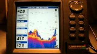 Lowrance lms520c simulation test fish finder locator chartplotter gps [upl. by Kciredohr]