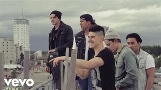 Moorhouse  Somebody Loves You [upl. by Holey]