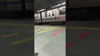 Delhi metro train very good facility and time to time running video HD viral videoviralvideo auto [upl. by Jere]