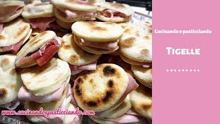 TIGELLE MIGNON PER BUFFET E COMPLEANNI DOLCI E SALATERicetta facile🥪🥪🥪 [upl. by Aerdnael730]