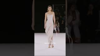 Gigi’s iconic hair flip at Jacquemus FW20 gigihadid runway model fashion supermodel catwalk [upl. by Isnam210]