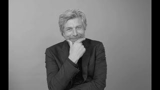 What is Karl Ove Knausgaards excuse for being late [upl. by Tyson]