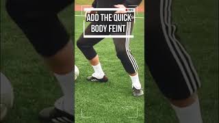 Midfielder body feint skills in football Like a Pro [upl. by Sheeran111]